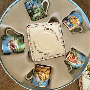 Cardew Design England Alice’s Teaparty Set Tea Party Alice in Wonderland NEW